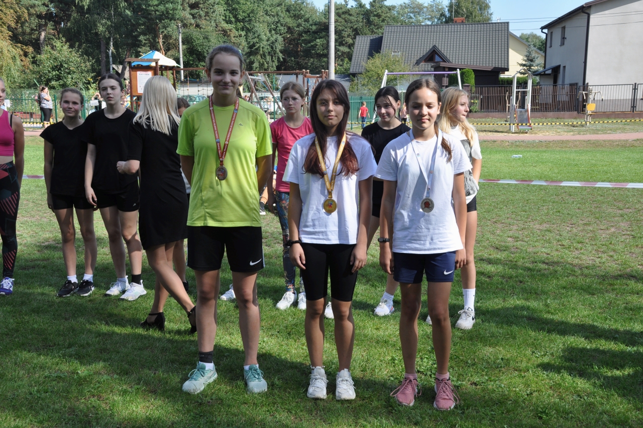 BIEGI PRZEŁAJOWE SZEWNICA-2009.23R.